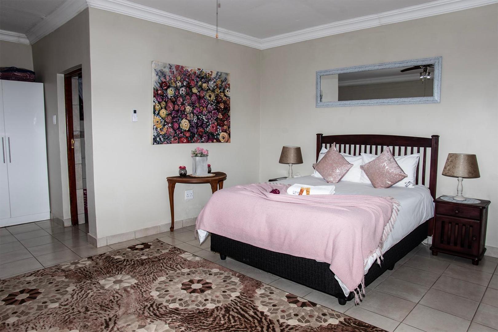 Dei Gratia Guest House Мусина Екстериор снимка