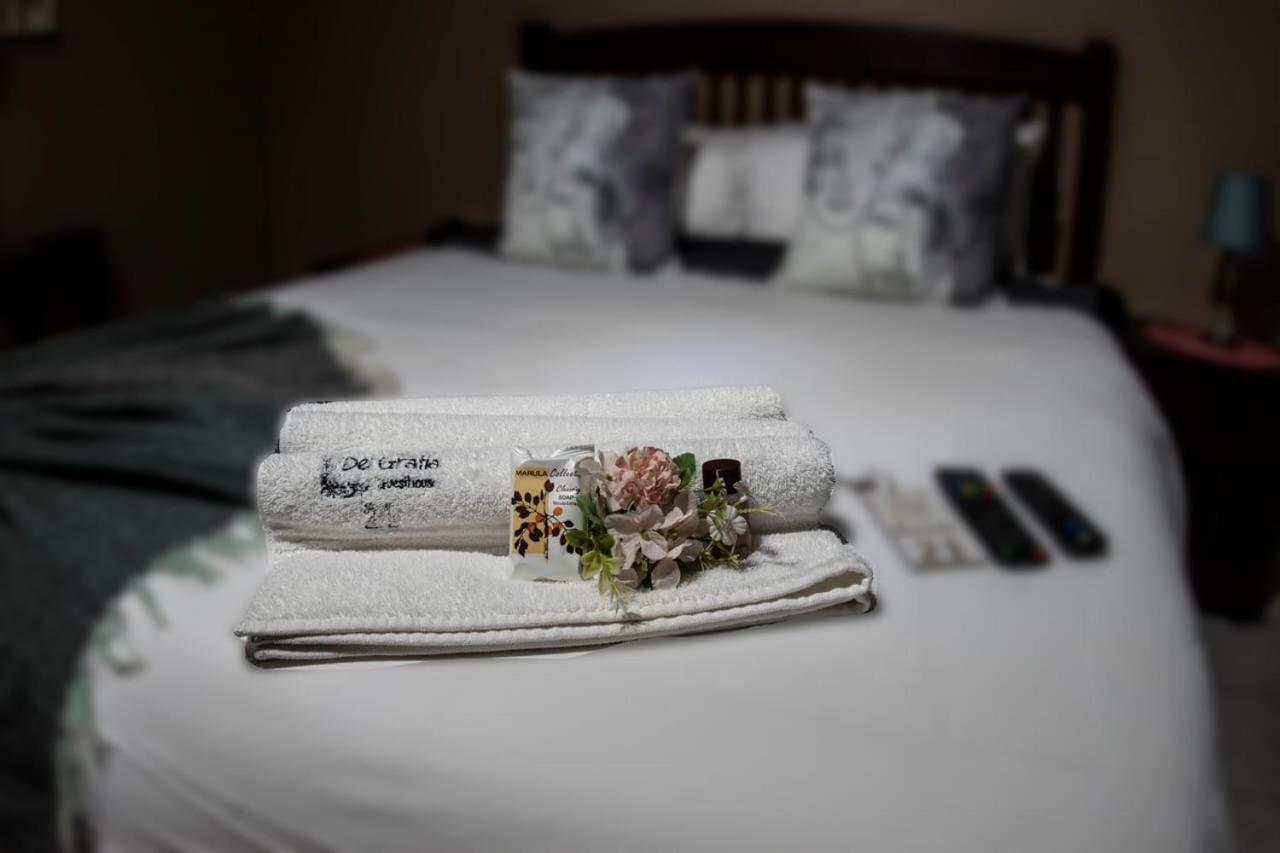 Dei Gratia Guest House Мусина Екстериор снимка