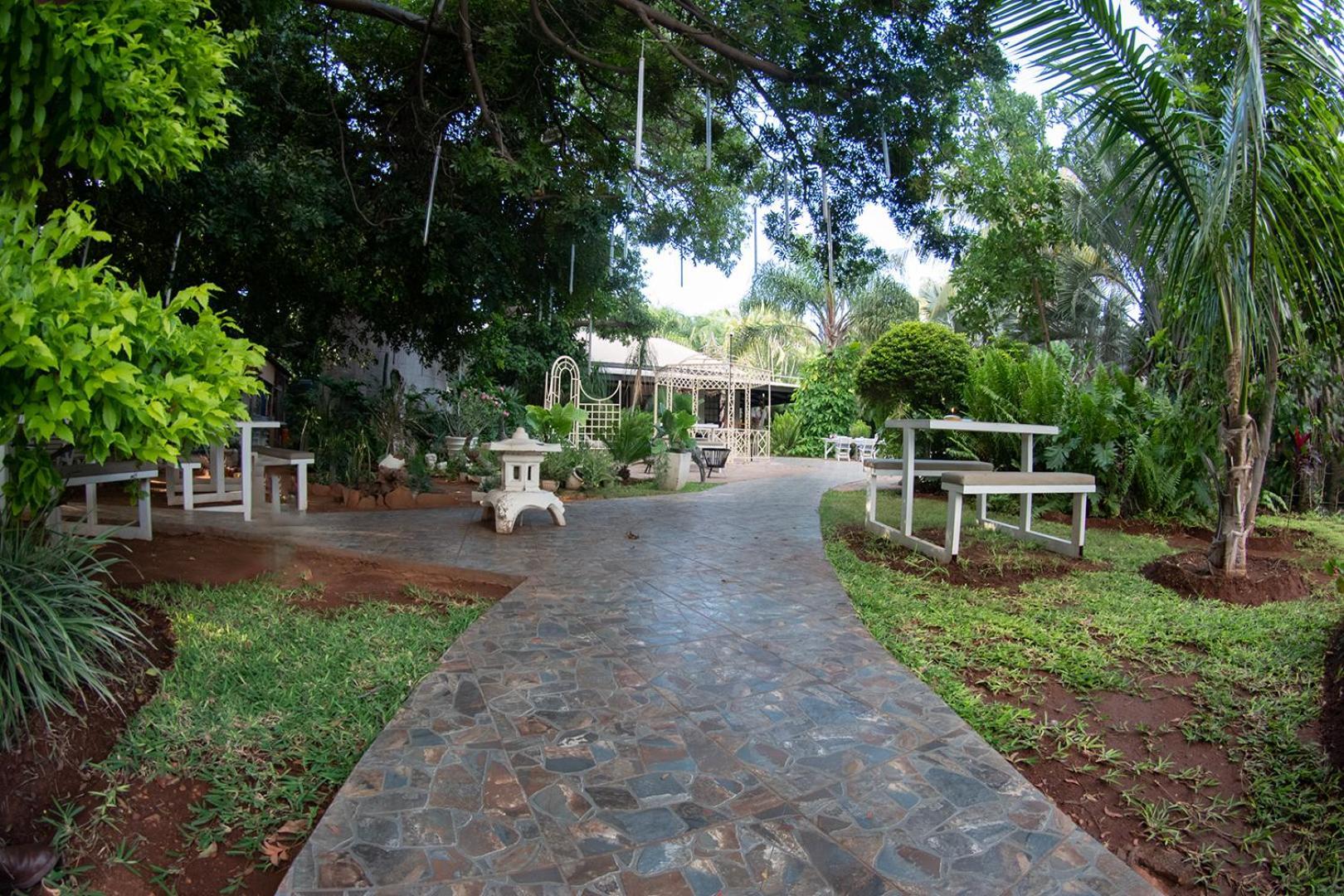 Dei Gratia Guest House Мусина Екстериор снимка